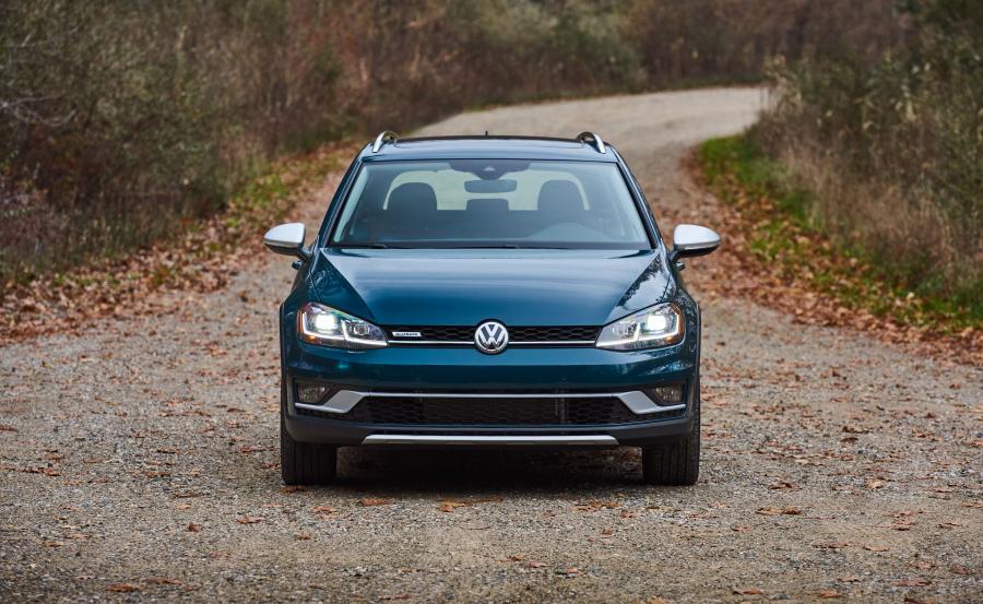  Volkswagen Golf Alltrack (Typ 5G) 2017 года  (NA) (фото 35 из 73)